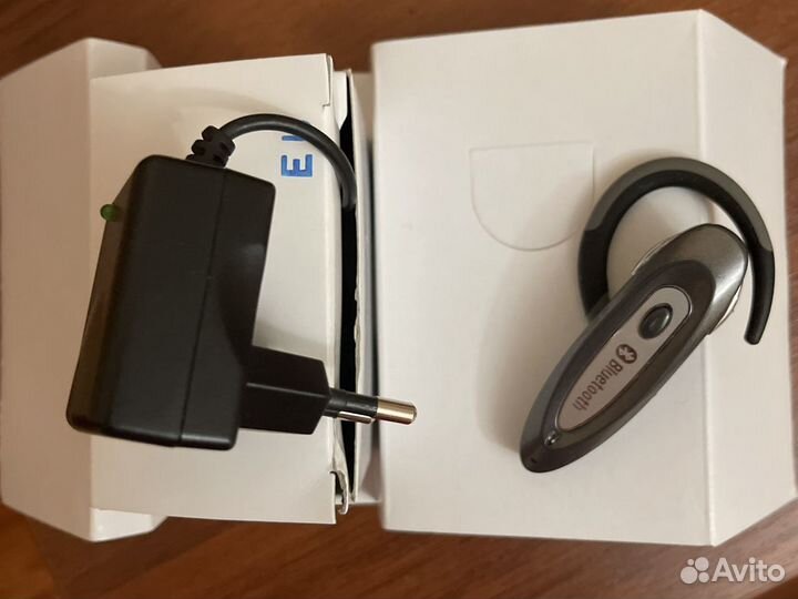 Bluetooth гарнитура новая
