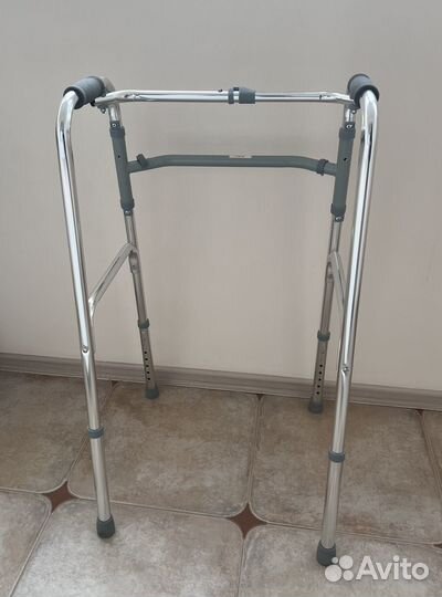 Ходунки для взрослых инвалидов