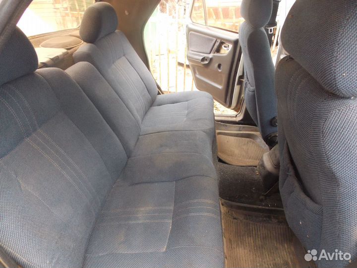 Салон от Волги 3110 05 разбор