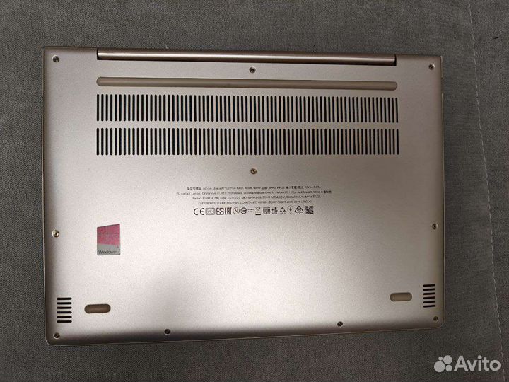 Lenovo IdeaPad 710S Plus,Intel i5-6200U,8GB,256SSD