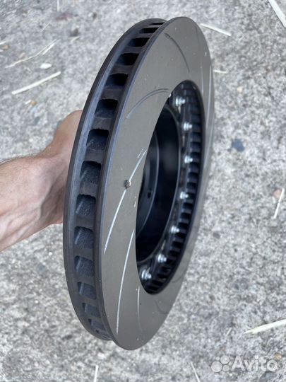 Усиленные спортивные тормоза Toyotа LC200