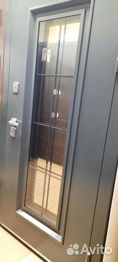 Дверь входная уличная с терморазрывом