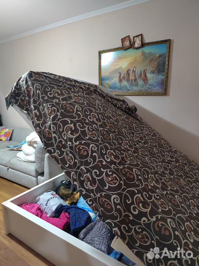 Продаю кровати