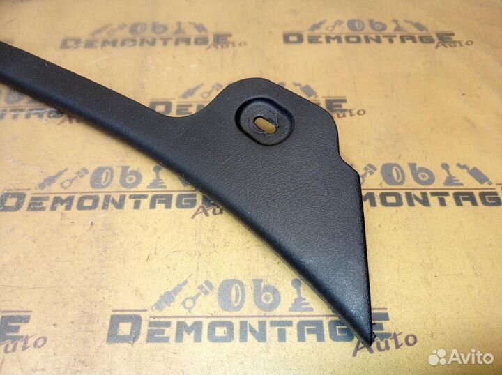 Обшивка арки задняя правая Passat B5+ B5