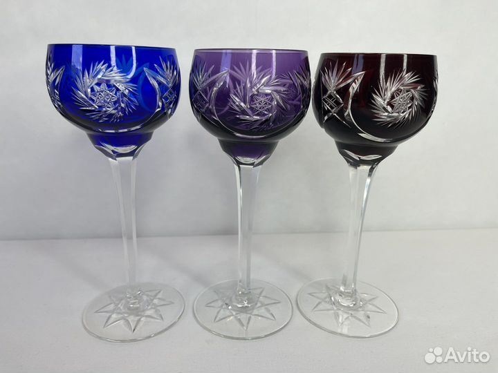 Набор цветных хрустальных бокалов
