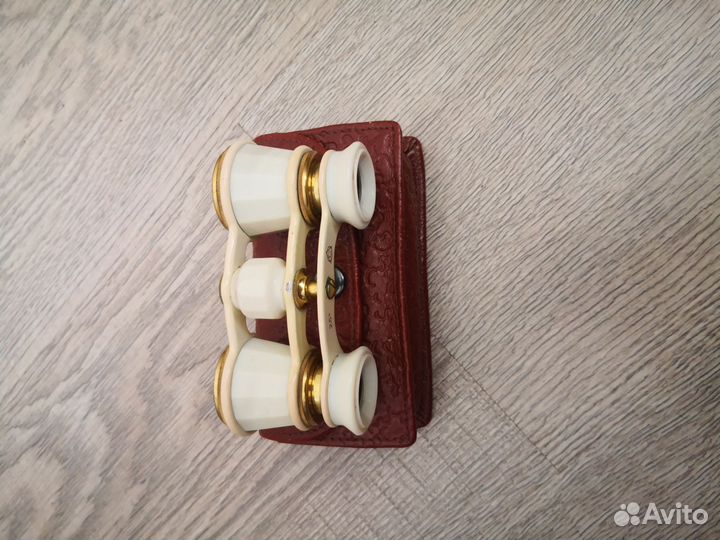 Театральный бинокль