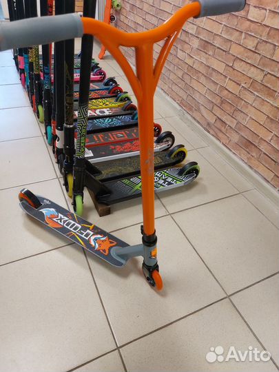 Трюковой самокат. Новый. Собран и проверен