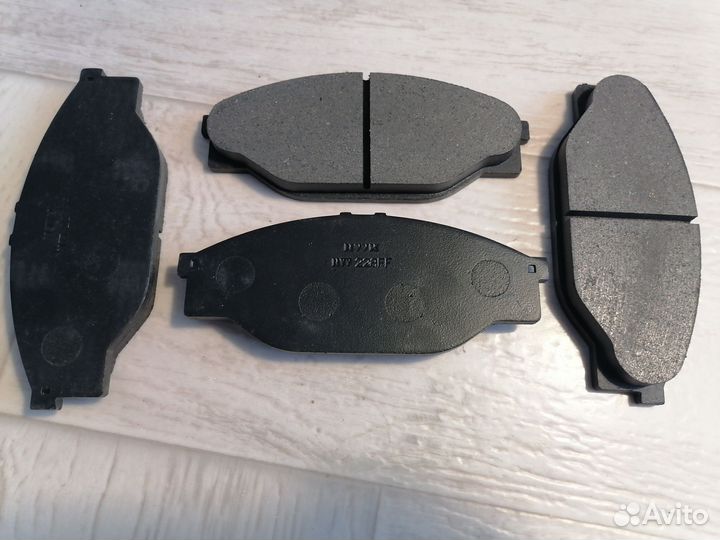 Колодки тормозные передние Toyota