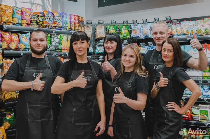 Продавец разливного пива в 