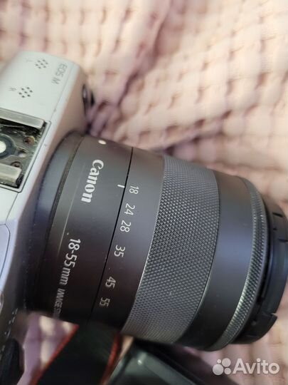 Фотоаппарат Canon Eos m безеркалка