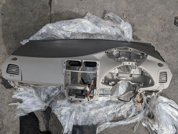 Торпедо Nissan Leaf ZE0 EM61