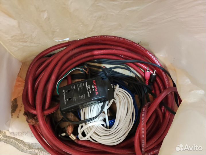 Активный сабвуфер