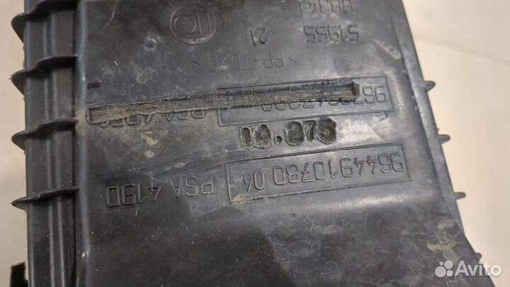 Корпус воздушного фильтра Peugeot 508