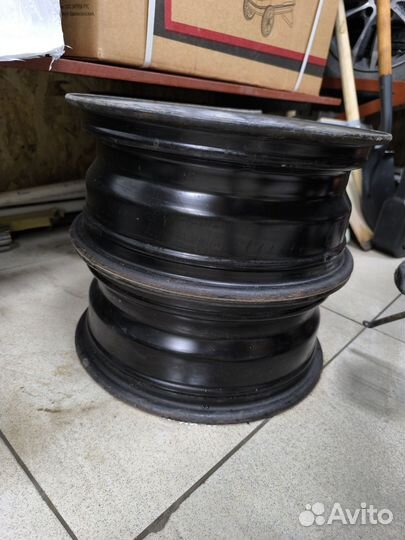 Штампы на volkswagen polo r 15