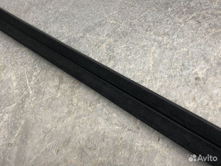 Бархотка внут пер лев двер Focus 3