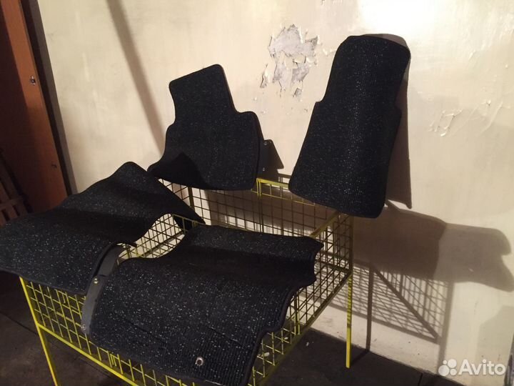 Ковры в салон автомобиля honda CR -V 2001 года