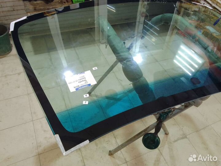 Лобовое стекло Тойота Королла 150