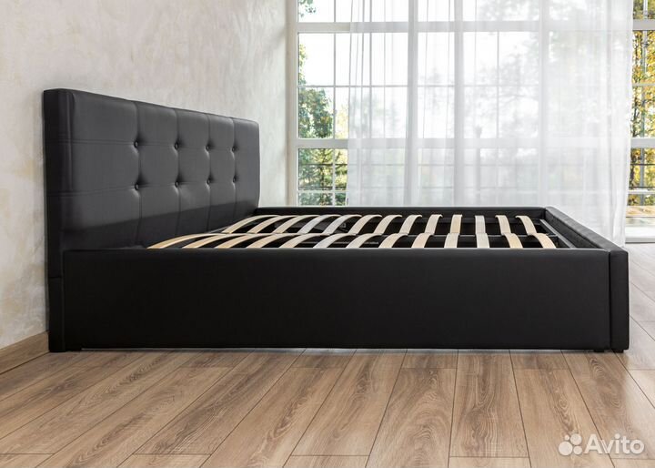 Кровать с матрасом 200х200 Роза черная