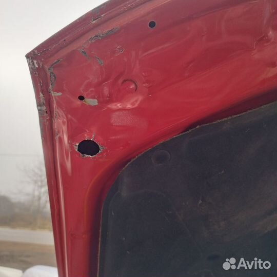 Toyota hilux капот