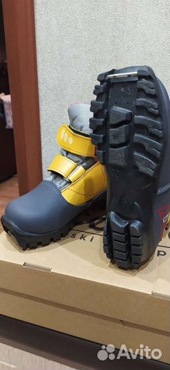 Лыжные ботинки