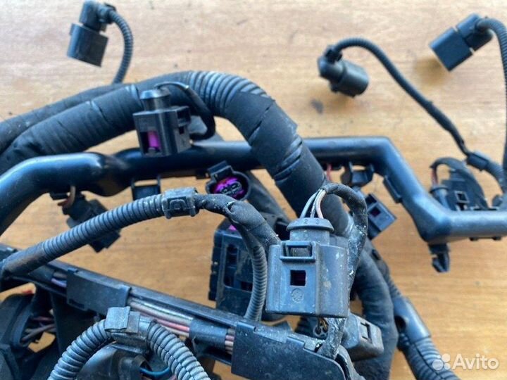 Проводка двигателя Skoda Octavia liftback A5 BLF