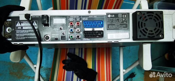 DVD рекордер - видеомагнитофон LG DVR573X