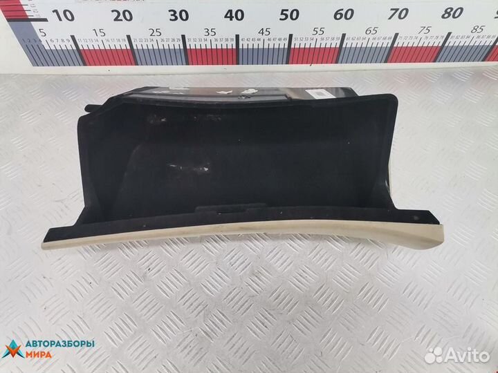 Бардачок Toyota Avensis 2 (T250) 2005