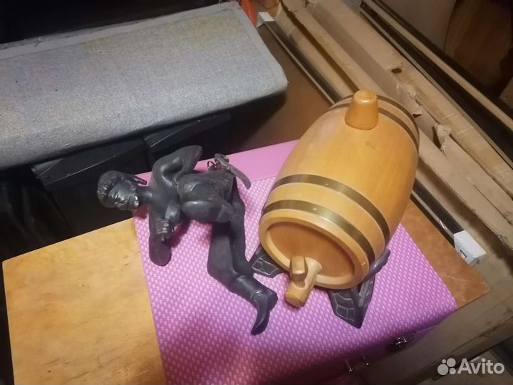 Бронзовая статуэтка казак