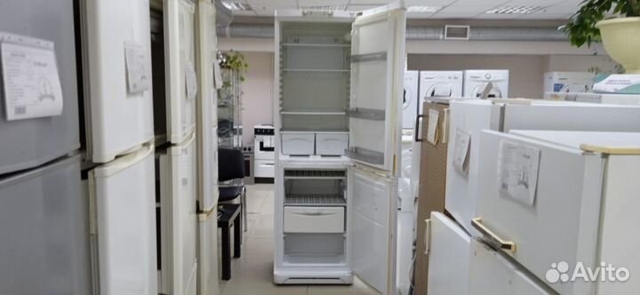 Холодильник Ariston