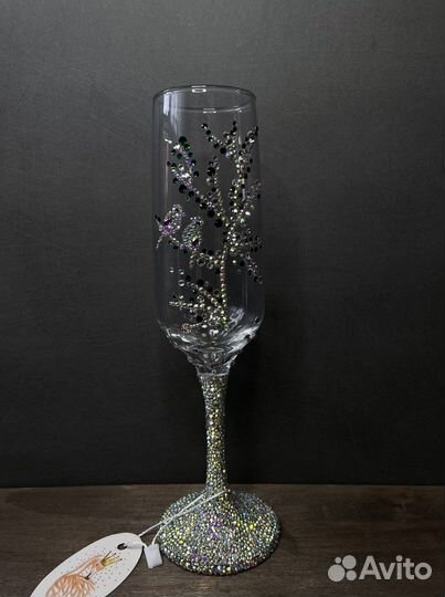 Бокал из страз на свадьбу