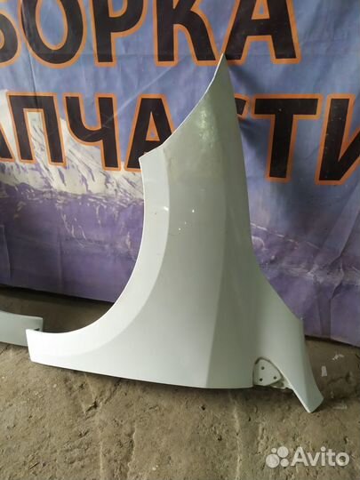 Renault megane 3 крыло переднее левое