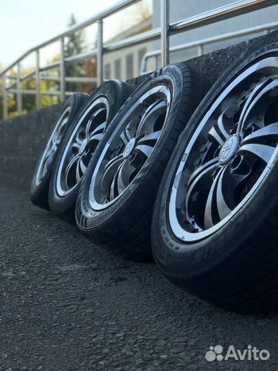 Литые диски R16 5x114.3. Колеса в сборе