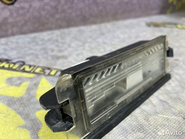 Фонарь подсветки номера Логан Logan Sandero