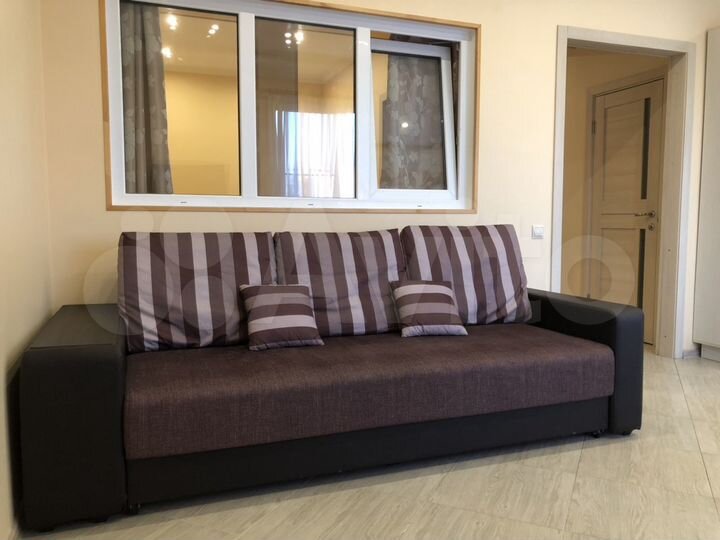 2-к. квартира, 55 м², 3/6 эт.