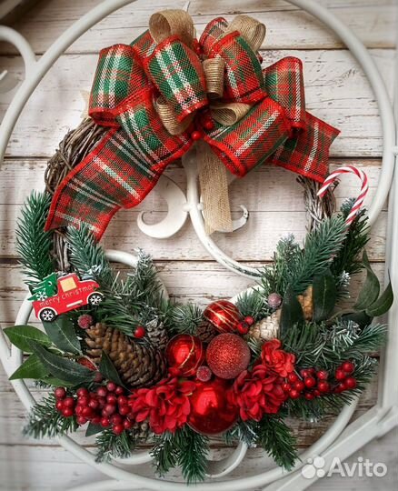 Новогодний венок ручной работы