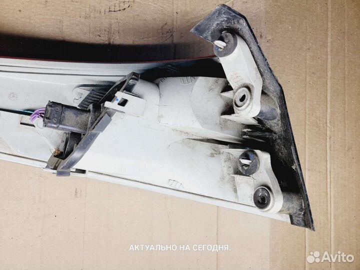 Фонарь задний правый fluence