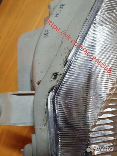 Стекла фар Hyundai accent