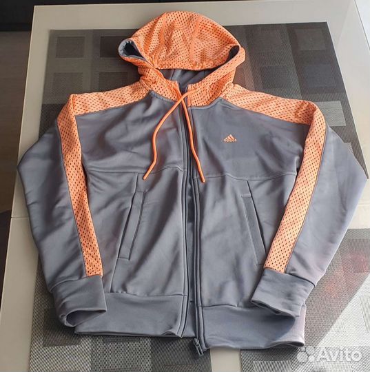 Спортивный костюм adidas