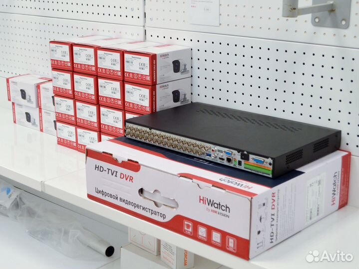 Наружные видеокамеры HiWatch 2Mpx и регистратор