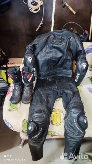 Мото костюм кожаный, мото куртка штаны и ботинки