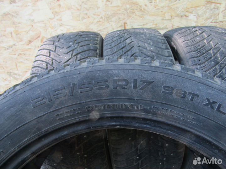 Nokian Tyres Hakkapeliitta 8 215/55 R17