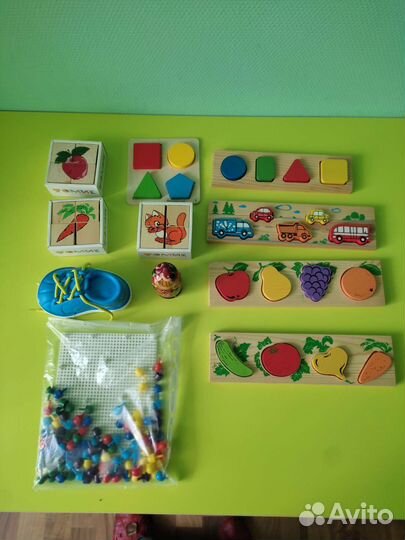 Развивающие игрушки для малышей набор Монтессори