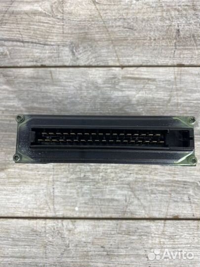 Блок управления пневмоподвеской Renault 420 Dci