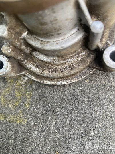 Помпа Volkswagen Passat