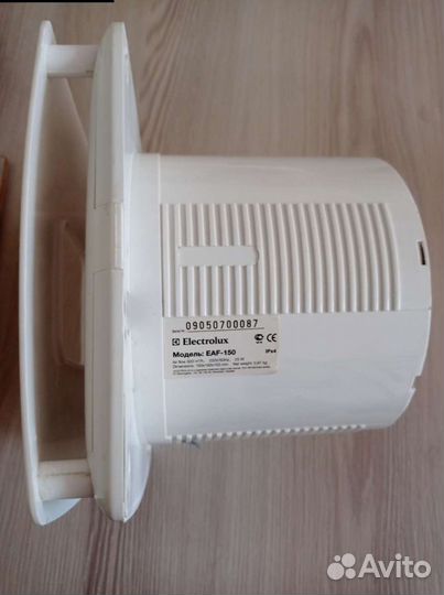 Вентилятор Electrolux EAF-150 вытяжной бу