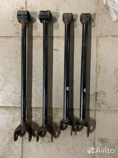 Рычаги щадней подвески Toyota Camry V40