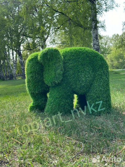 Топиарный слоник