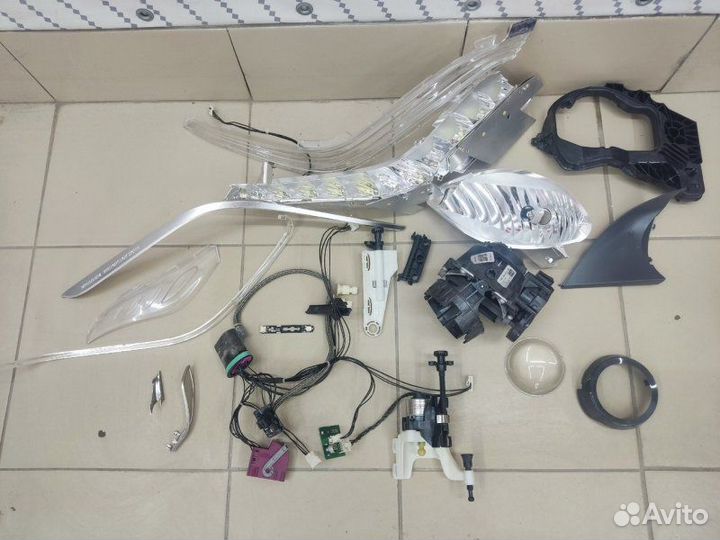 Фара запчасти правая Mercedes-Benz Glk-Class X204