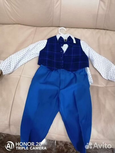 Костюм нарядный