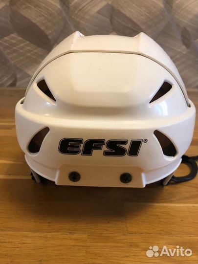 Хоккейные шлемы efsi и CCM Junior